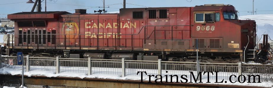 Locomotive CP9668 right side / coté droite